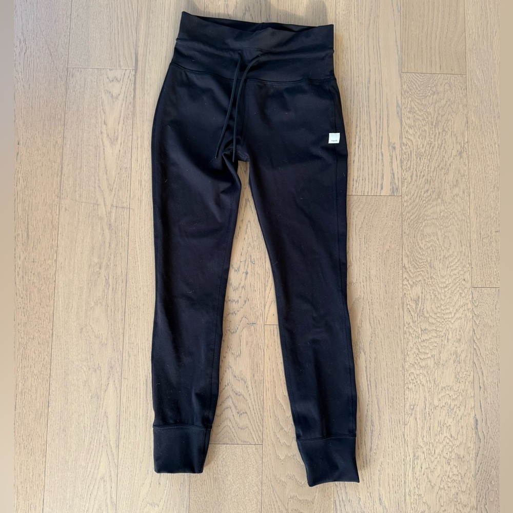 Vuori Women’s Daily Legging size small